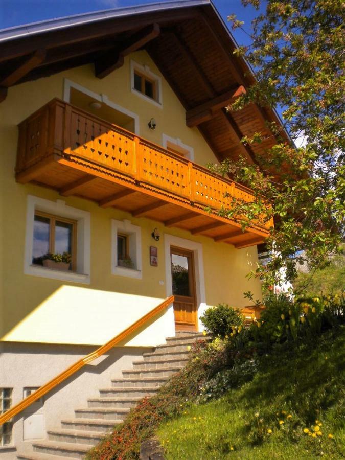 Apartma Pr Tavcarju Zgornje Gorje Ngoại thất bức ảnh